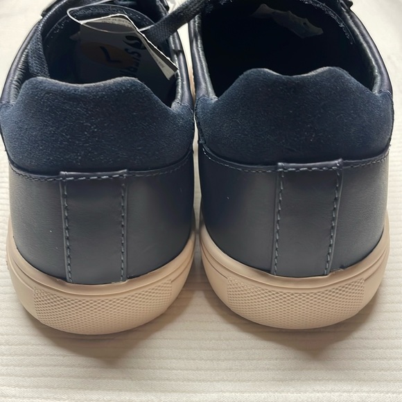 CLAE MALONE - Navy Malone Leather Sneakers - Picture 3 of 10